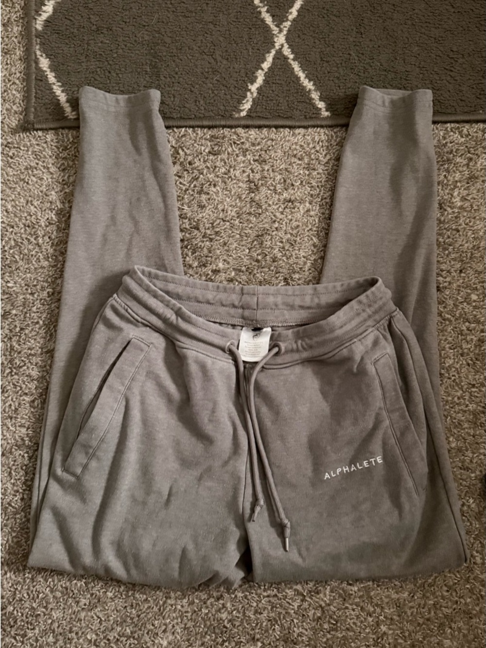 Alphalete Gray Joggers w/ Zipper Pocket – Size Small